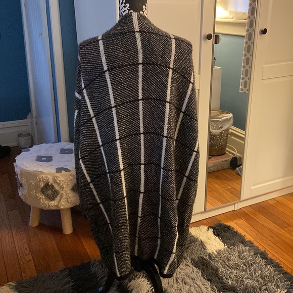 New Directions Sweater Coat - Picture 4 of 8